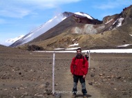 Haciendo trekking en el Tongariro Alpine Crossing